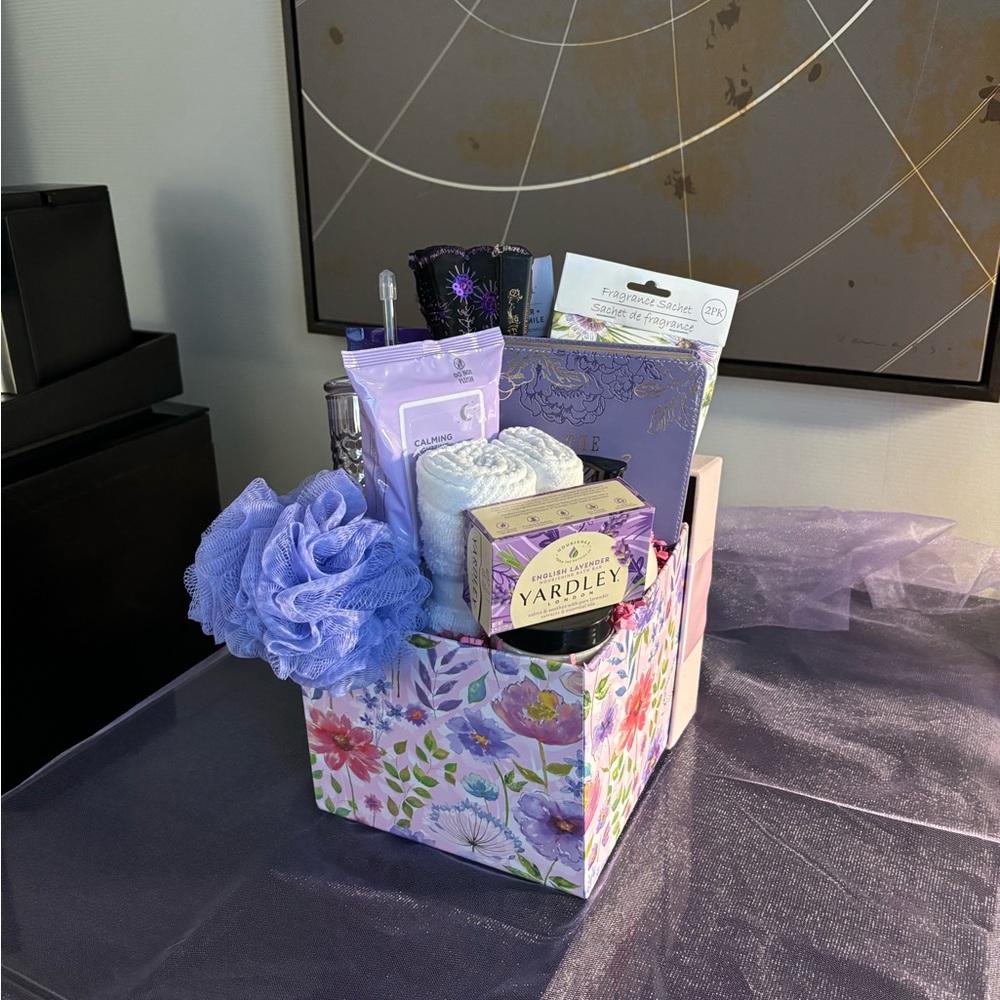 Purple Bath Soak & Bubbles Gift Set